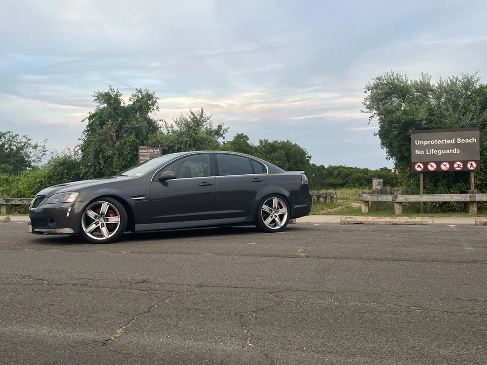 2008 Pontiac G8 - Image 2 of 21