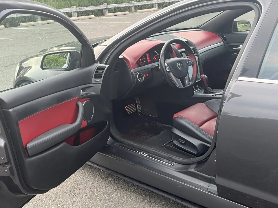 2008 Pontiac G8 - Image 13 of 21