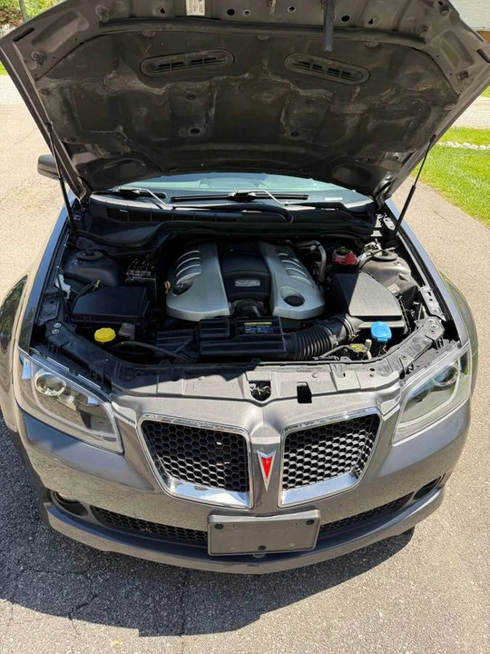2008 Pontiac G8 - Image 2 of 10