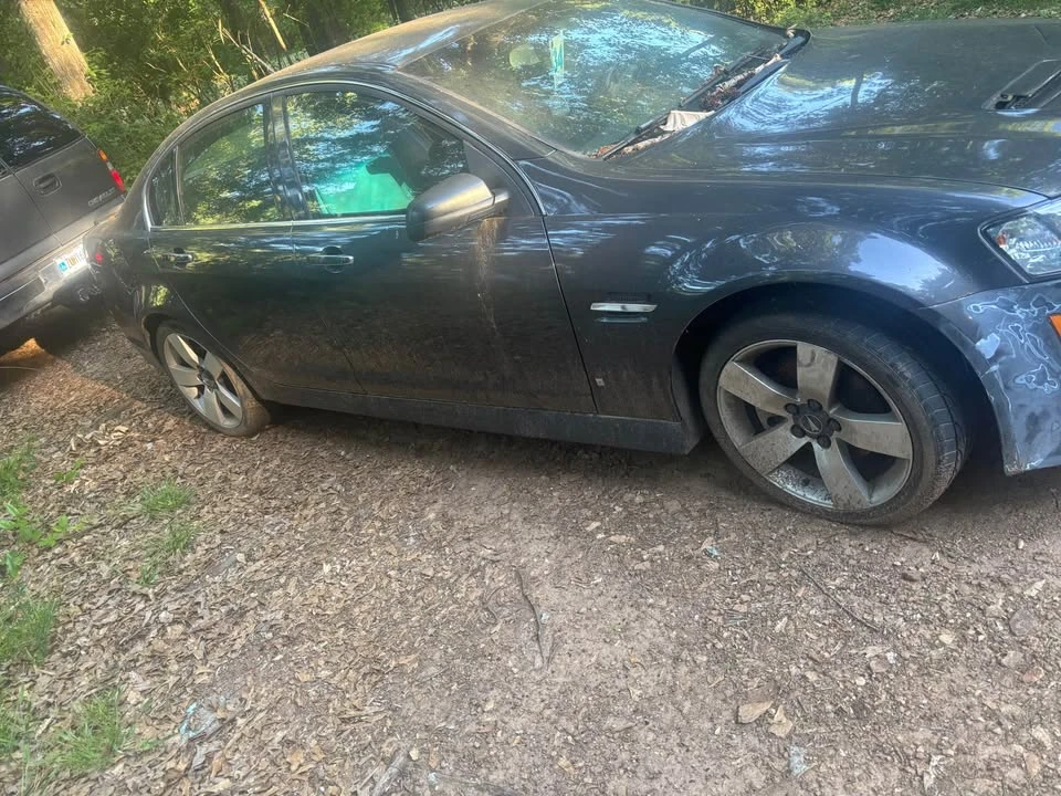 2008 Pontiac G8 - Image 2 of 3