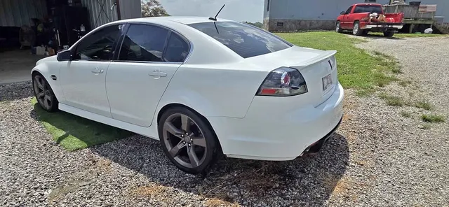 2008 Pontiac G8 GT Sedan 4D