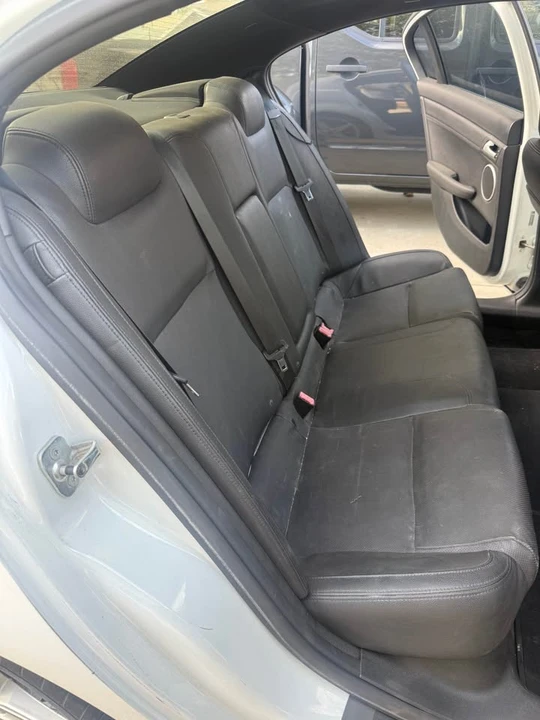 2008 Pontiac G8 - Image 5 of 10