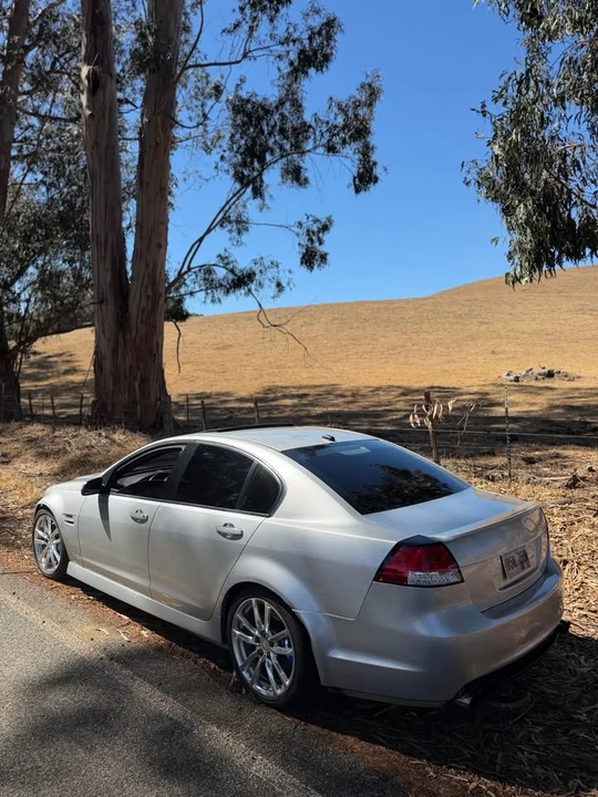 2008 Pontiac G8 - Image 2 of 6