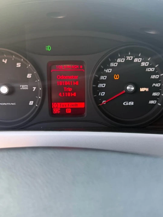 2008 Pontiac G8 - Image 12 of 12