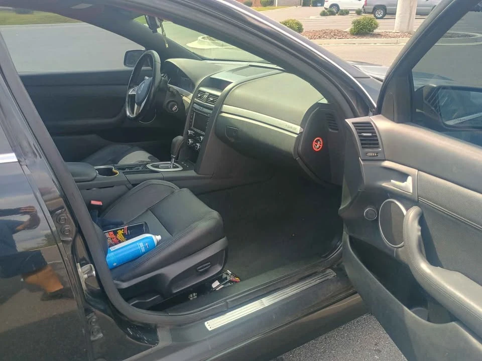 2008 Pontiac G8 - Image 8 of 10