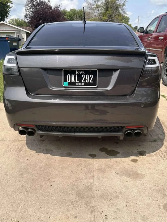 2008 Pontiac G8 - Image 2 of 12