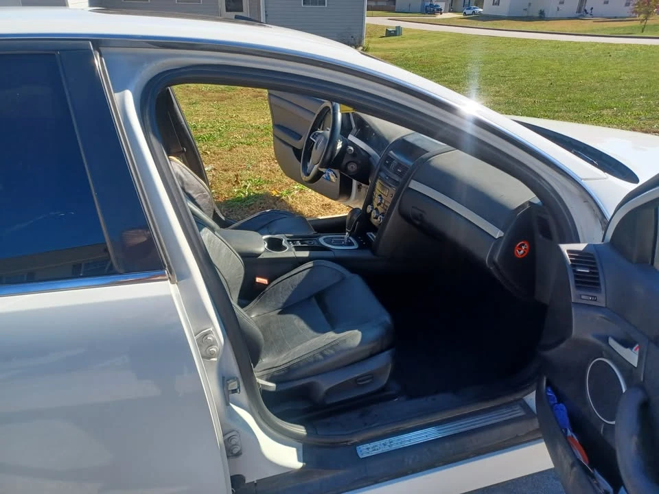 2008 Pontiac G8 - Image 6 of 19