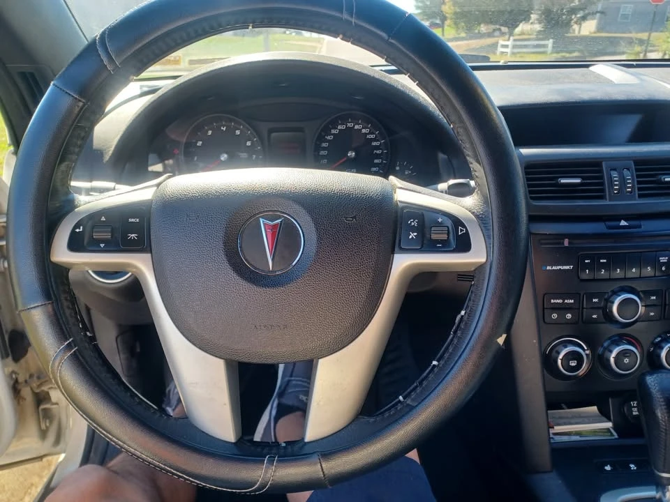 2008 Pontiac G8 - Image 11 of 19