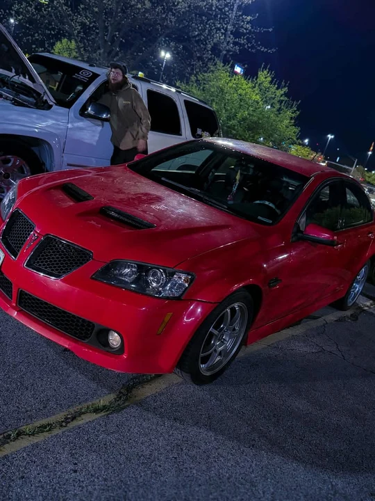 2008 Pontiac G8 - Image 2 of 15
