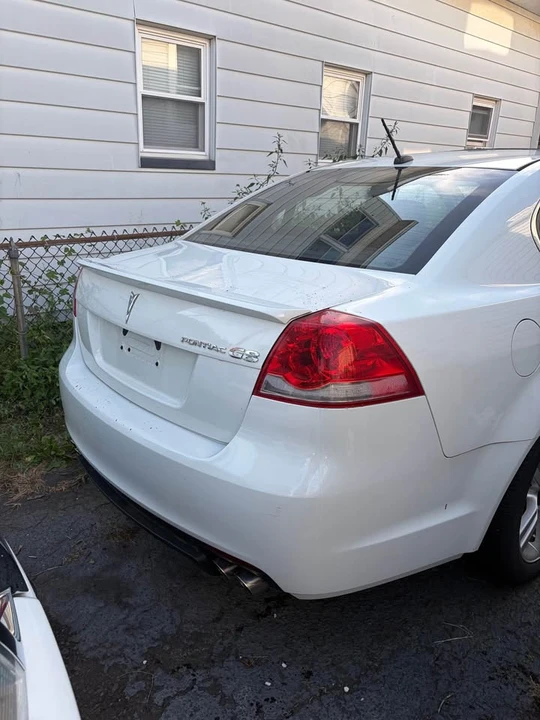 2008 Pontiac G8 - Image 4 of 5