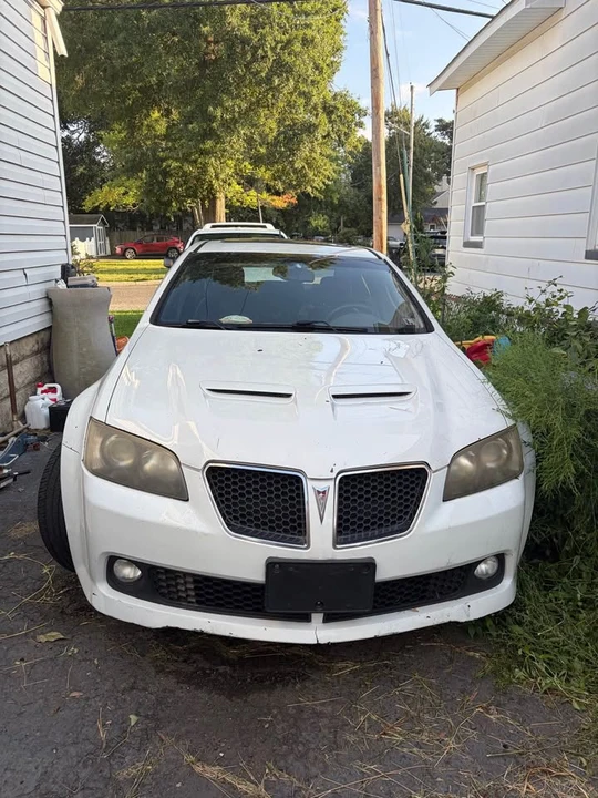 2008 Pontiac G8 - Image 2 of 5