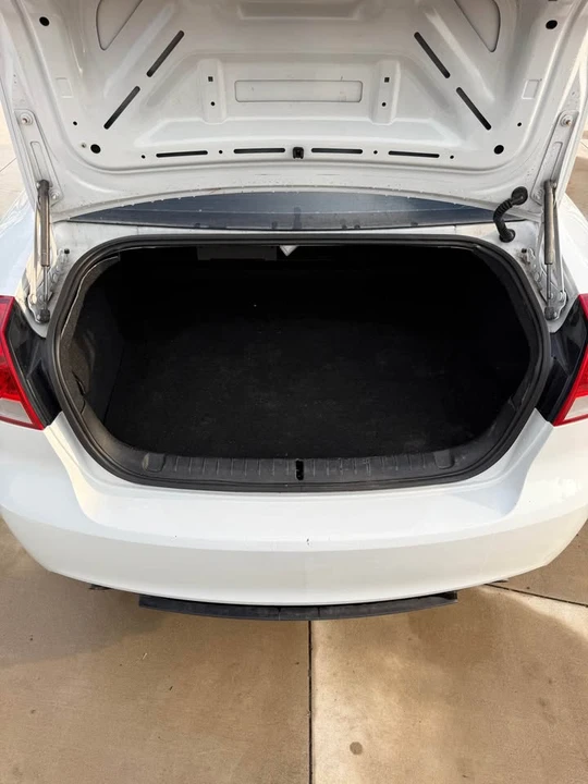2008 Pontiac G8 - Image 9 of 10