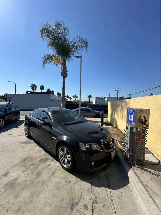 2008 Pontiac G8 - Image 2 of 8