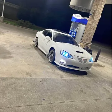 2008 Pontiac Grand Prix GTP Sedan 4D