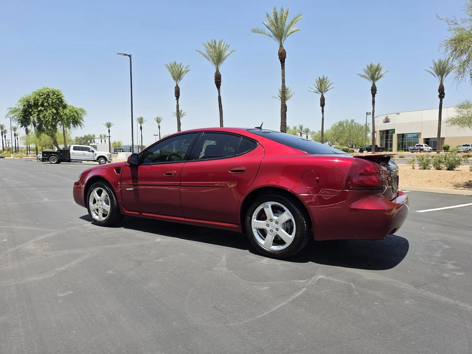 2008 Pontiac Grand Prix 3rd+ Gen - Image 29 of 31