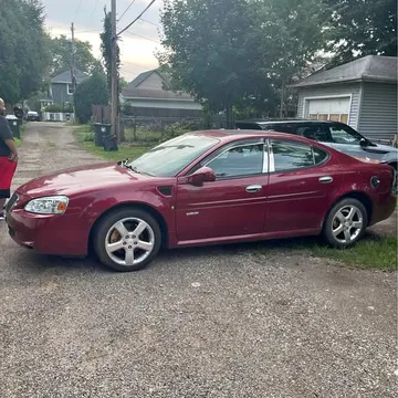 2008 Pontiac Grand Prix GXP Sedan 4D