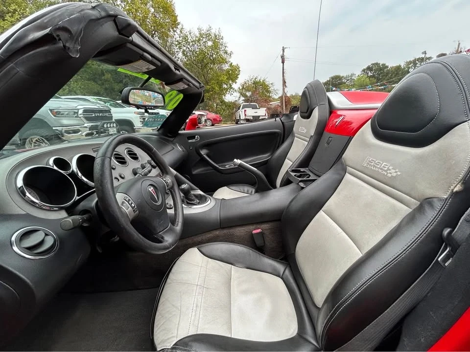 2008 Pontiac Solstice - Image 7 of 9