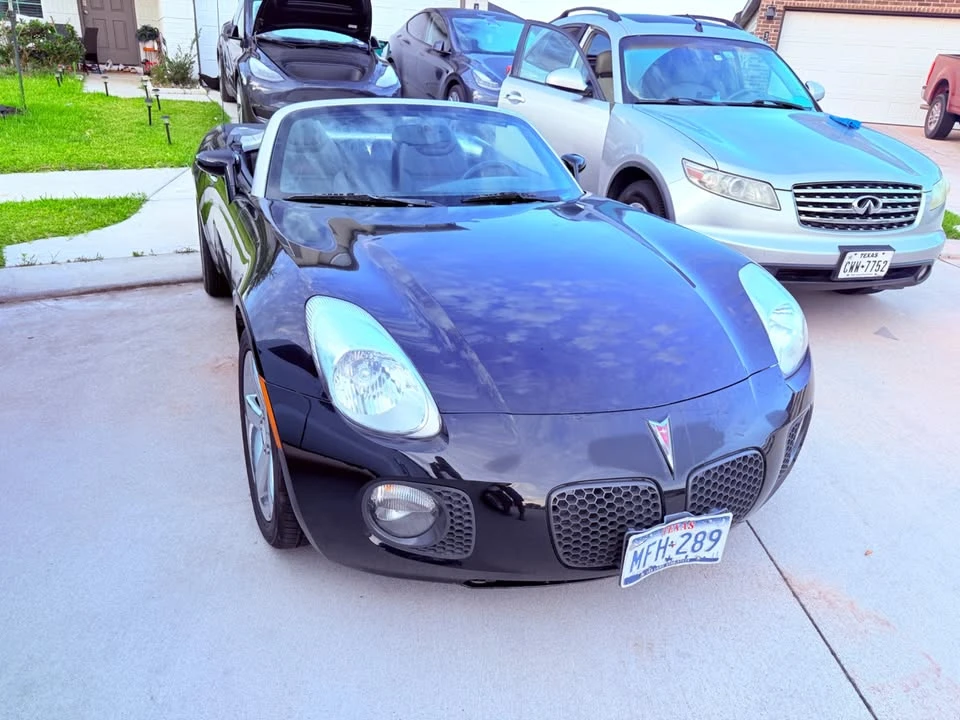 2008 Pontiac Solstice - Image 2 of 6