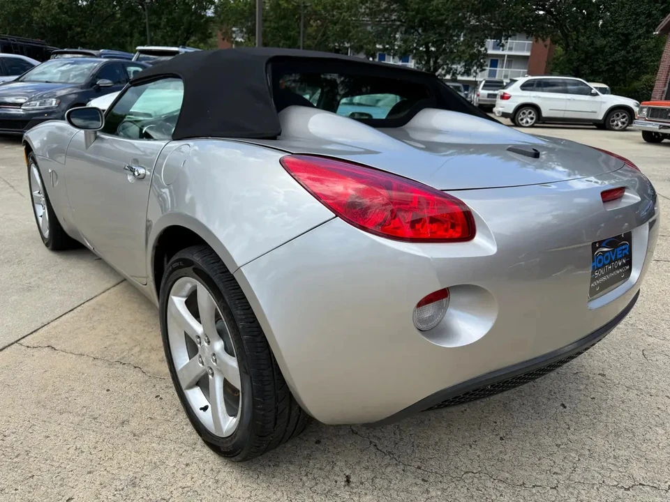 2008 Pontiac Solstice - Image 3 of 11