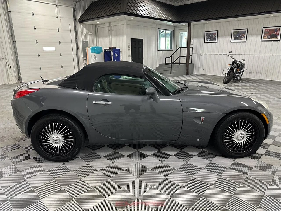 2008 Pontiac Solstice - Image 13 of 31
