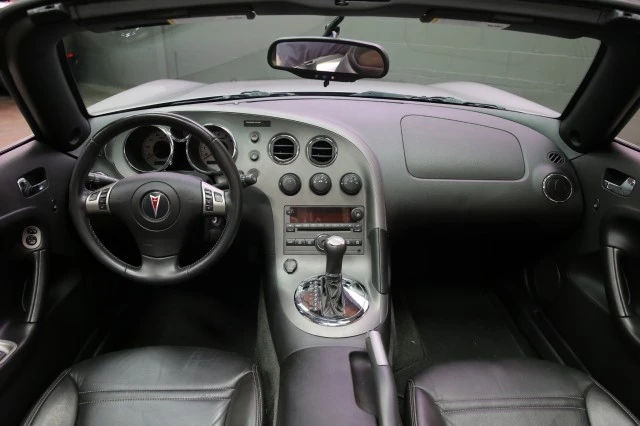 2008 Pontiac Solstice - Image 10 of 24
