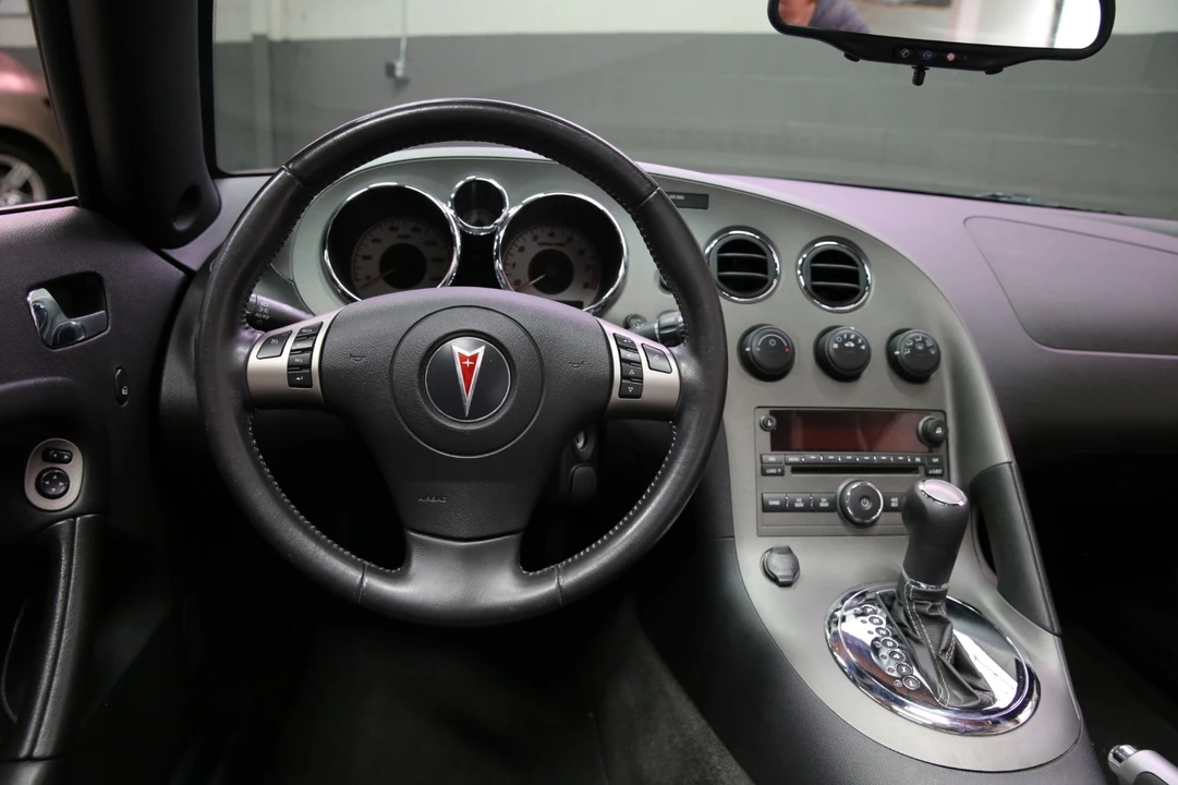 2008 Pontiac Solstice - Image 26 of 31
