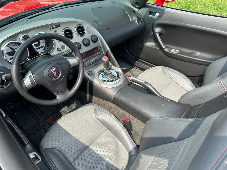 2008 Pontiac Solstice - Image 9 of 21