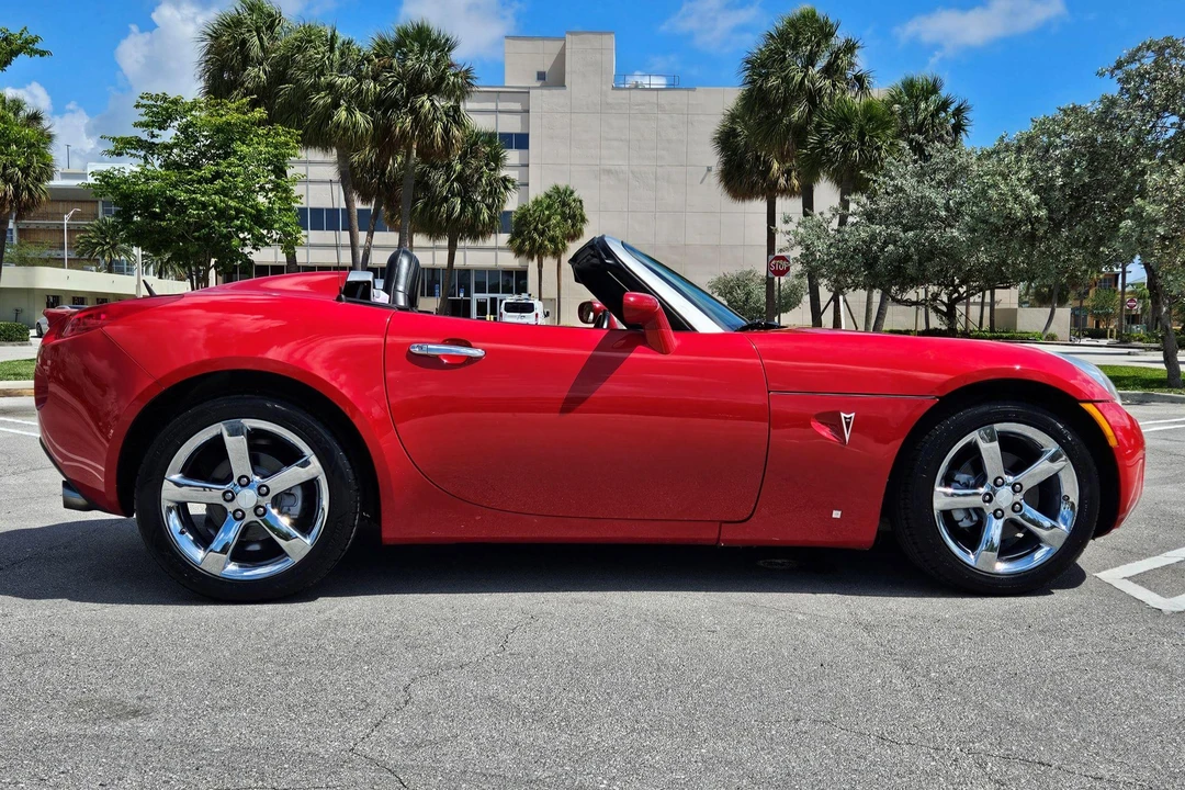 2008 Pontiac Solstice - Image 3 of 31