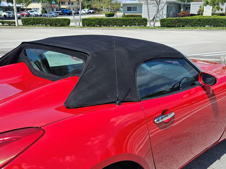 2008 Pontiac Solstice - Image 19 of 31
