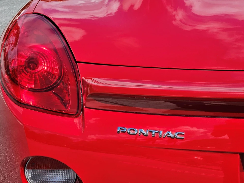 2008 Pontiac Solstice - Image 14 of 31
