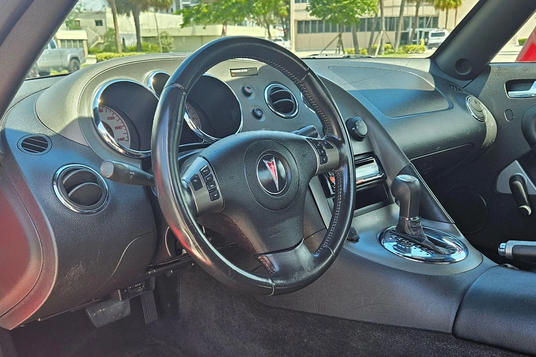 2008 Pontiac Solstice - Image 24 of 31