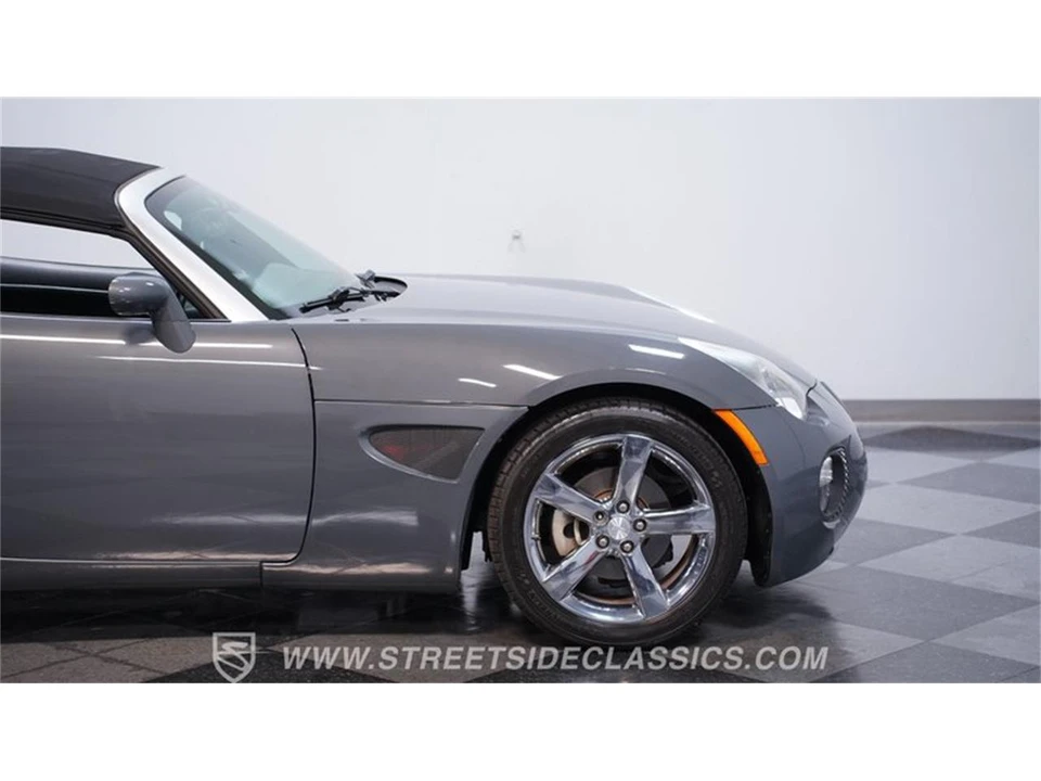 2008 Pontiac Solstice - Image 25 of 31