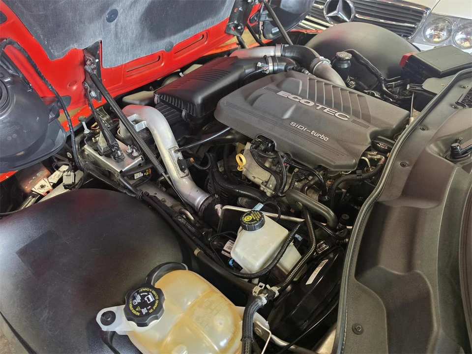 2008 Pontiac Solstice - Image 2 of 31