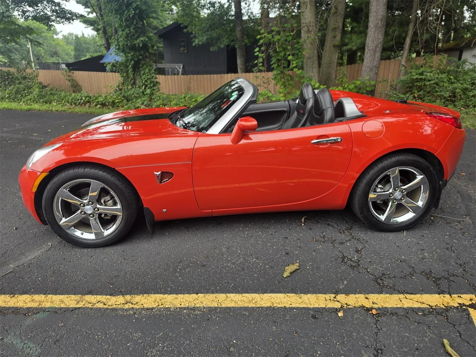 2008 Pontiac Solstice - Image 7 of 31