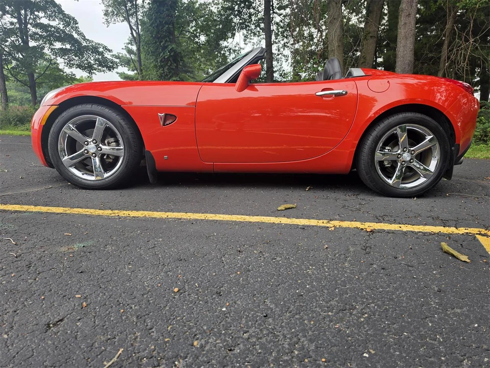 2008 Pontiac Solstice - Image 9 of 31