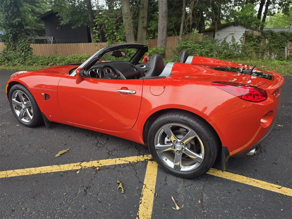 2008 Pontiac Solstice - Image 13 of 31