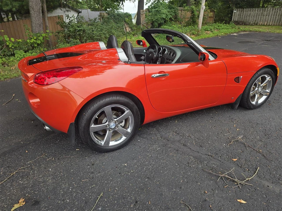 2008 Pontiac Solstice - Image 23 of 31