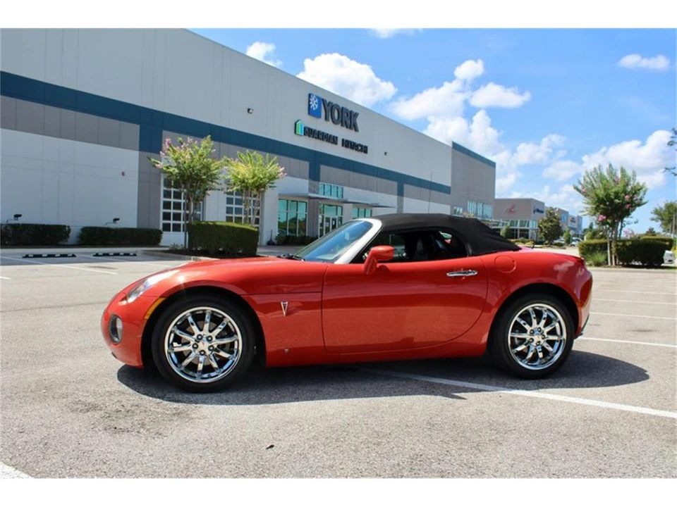 2008 Pontiac Solstice - Image 10 of 31