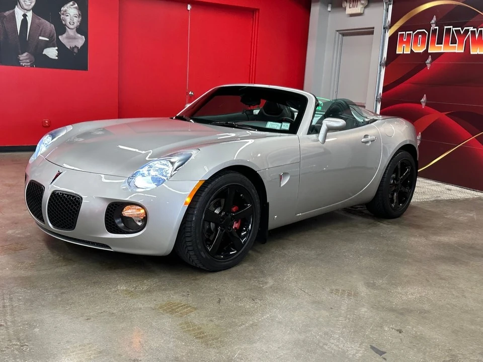2008 Pontiac Solstice GXP - Image 3 of 21