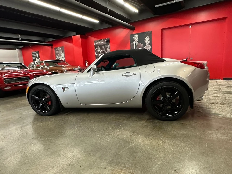 2008 Pontiac Solstice GXP - Image 17 of 21