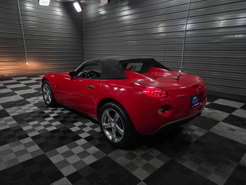 2008 Pontiac Solstice - Image 11 of 12