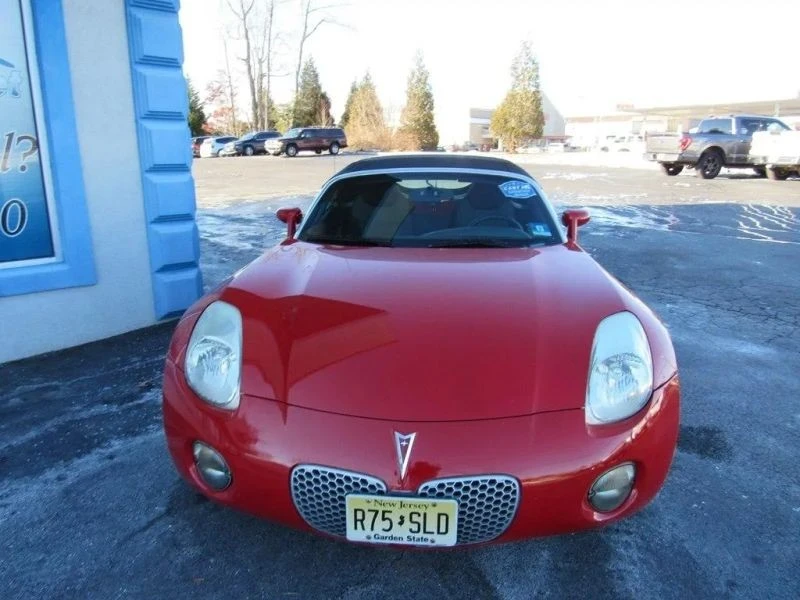 2008 Pontiac Solstice - Image 2 of 12