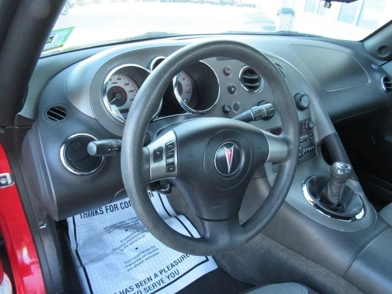 2008 Pontiac Solstice - Image 10 of 12