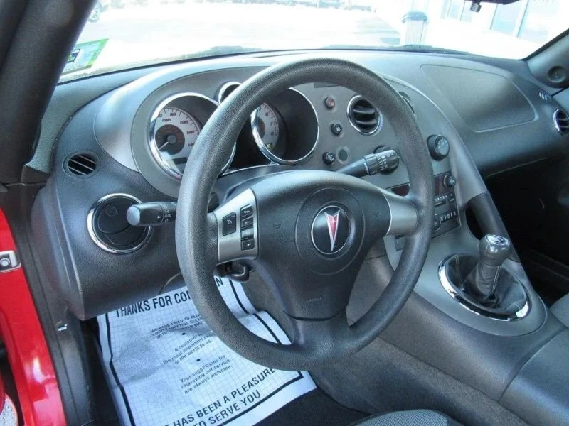 2008 Pontiac Solstice - Image 10 of 12