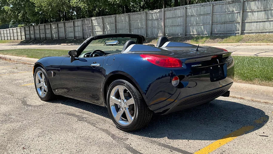 2008 Pontiac Solstice - Image 3 of 11