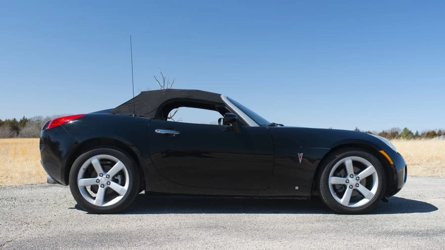 2008 Pontiac Solstice - Image 11 of 12