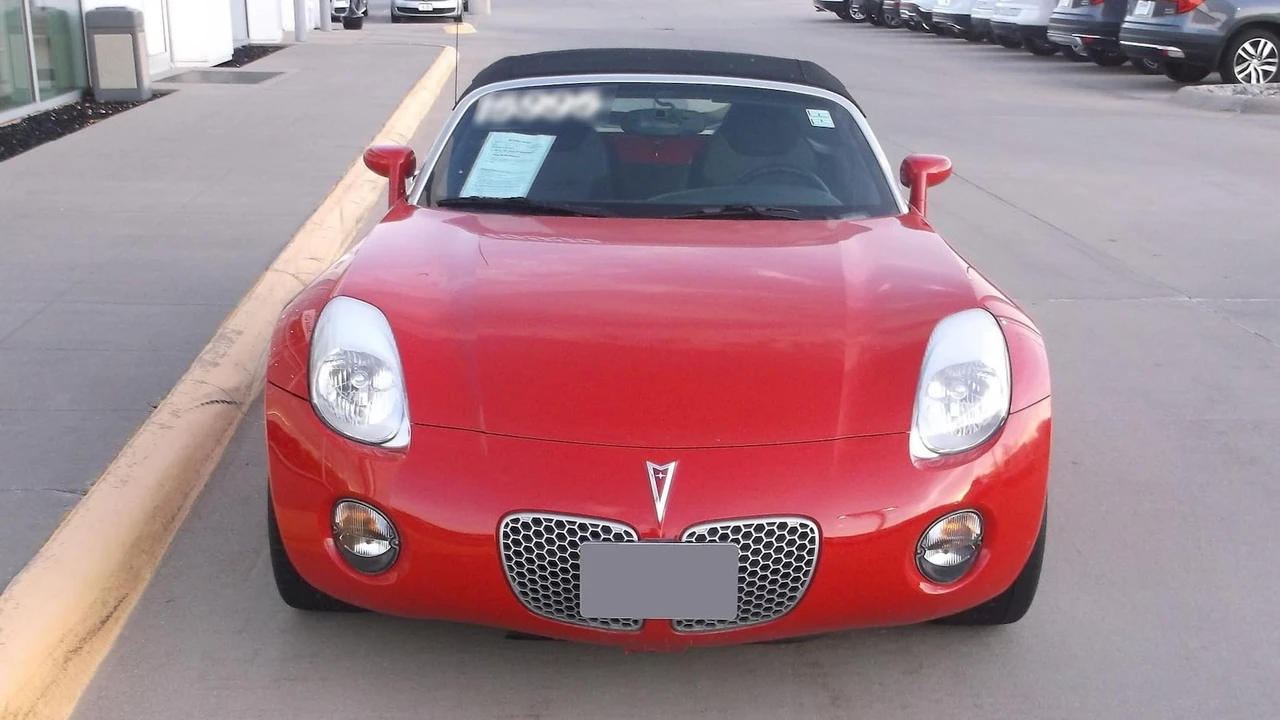 2008 Pontiac Solstice - Image 13 of 16