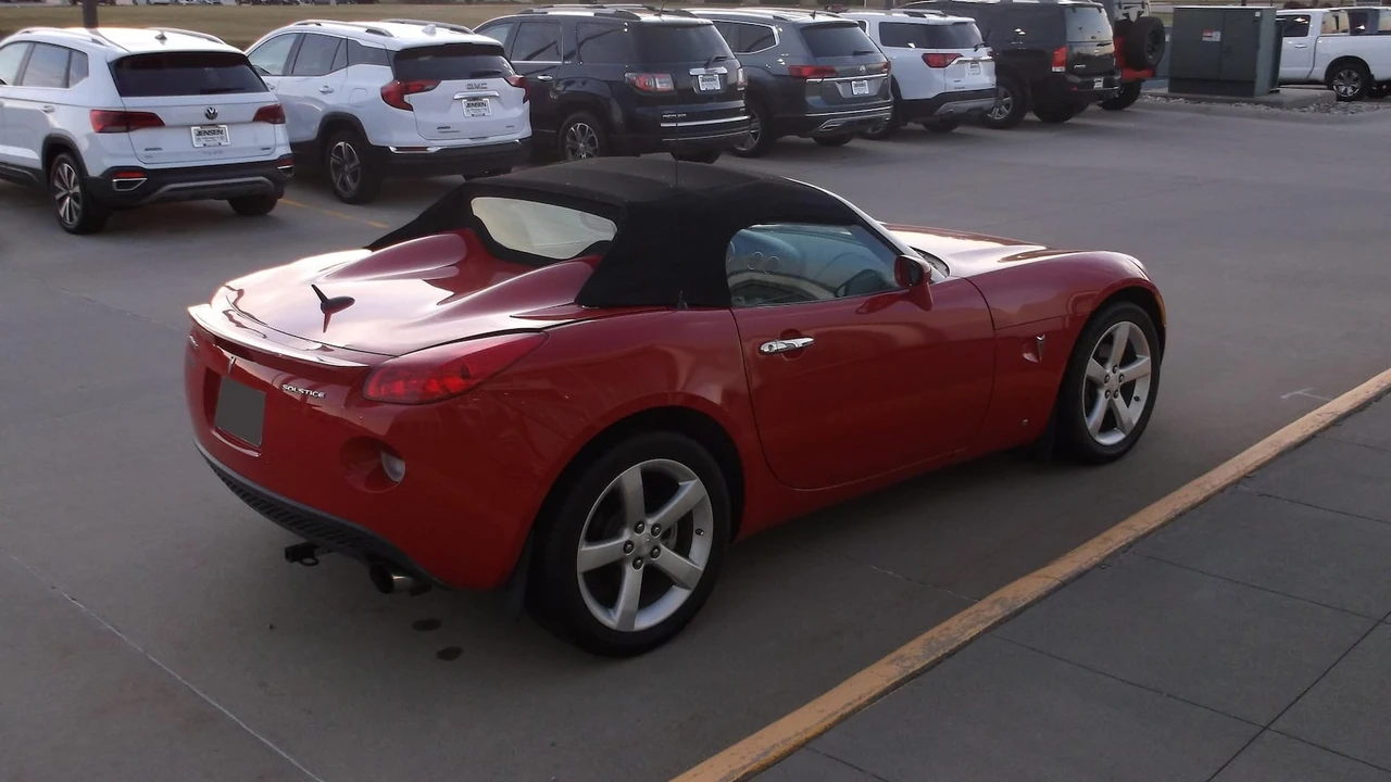 2008 Pontiac Solstice - Image 14 of 16