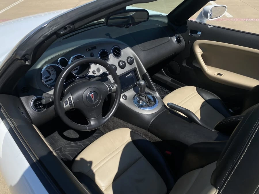 2008 Pontiac Solstice - Image 5 of 10