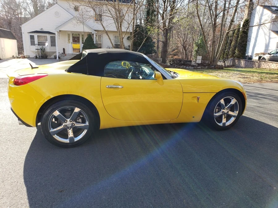 2008 Pontiac Solstice - Image 2 of 12